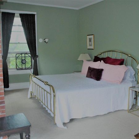 Franklin Manor Bed And Breakfast 萨拉纳克莱克 外观 照片