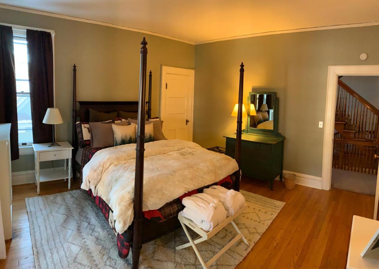 Franklin Manor Bed And Breakfast 萨拉纳克莱克 外观 照片