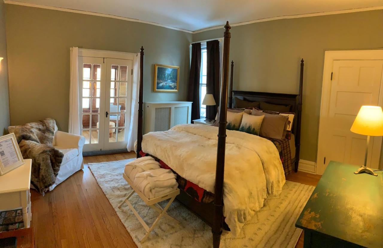 Franklin Manor Bed And Breakfast 萨拉纳克莱克 外观 照片