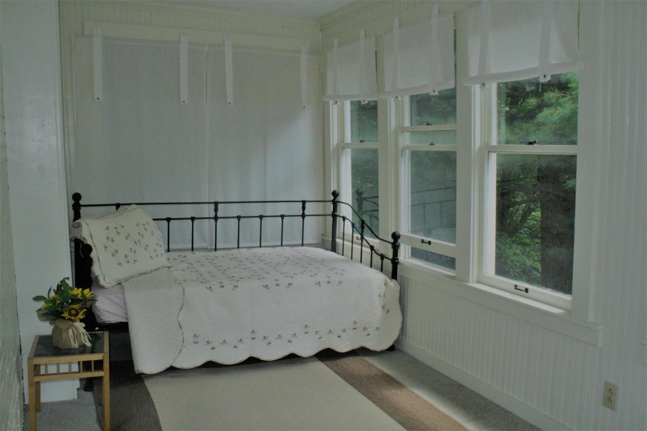 Franklin Manor Bed And Breakfast 萨拉纳克莱克 外观 照片