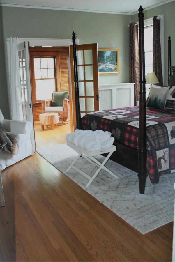 Franklin Manor Bed And Breakfast 萨拉纳克莱克 外观 照片
