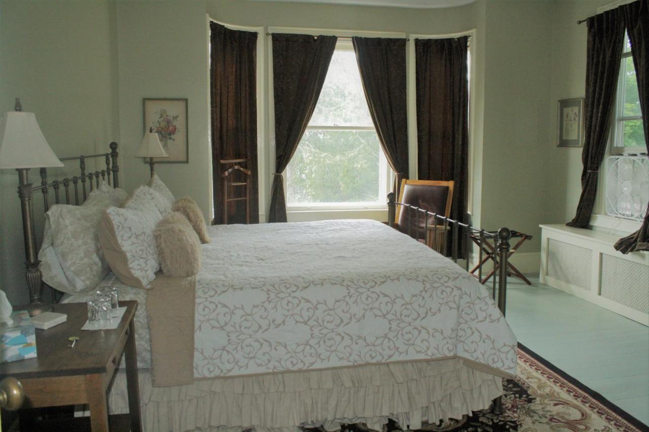 Franklin Manor Bed And Breakfast 萨拉纳克莱克 外观 照片